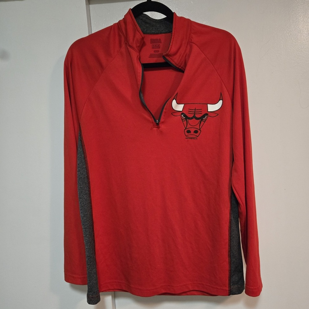 Chicago Bulls NBA Size M Red Colorblock Long Sleeve 1/4 Zip Pullover